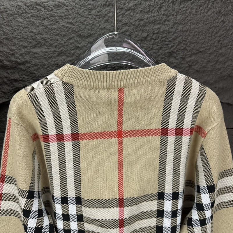 Burberry Sweaters